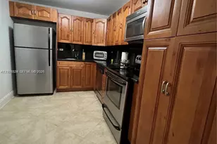 6039 Collins Ave, Miami Beach, FL 33140 - Photo 7