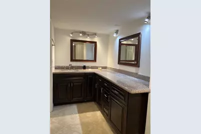 6039 Collins Ave #1208, Miami Beach, FL 33140 - Photo 17