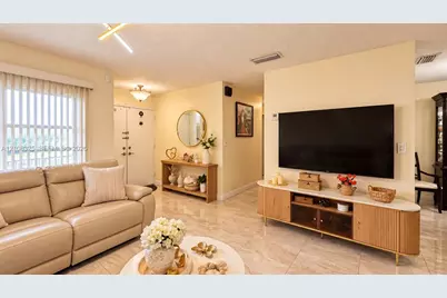 7931 W 6th Ave, Hialeah, FL 33014 - Photo 3
