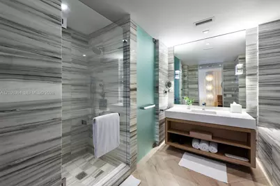 2201 Collins Ave #615, Miami Beach, FL 33139 - Photo 13