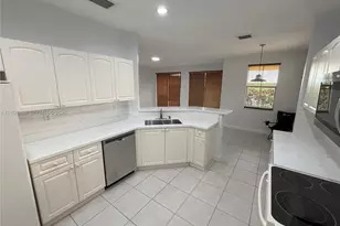 2122 SW 151st Pl, Miami, FL 33185 - Photo 3