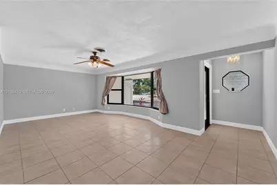 1109 SE 10th St, Deerfield Beach, FL 33441 - Photo 9