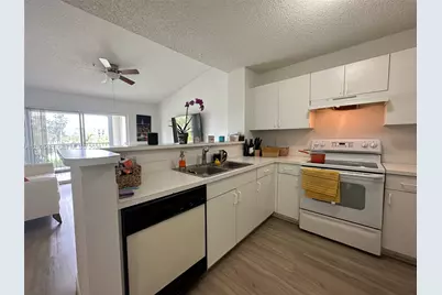 4540 NW 107th Ave #304-11, Doral, FL 33178 - Photo 11