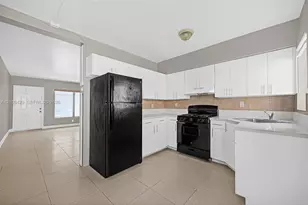 1430 NE 171 St, North Miami Beach, FL 33162 - Photo 23