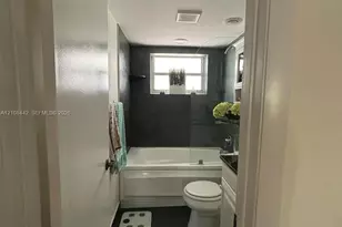 1610 Lenox Ave., Miami Beach, FL 33139 - Photo 21