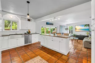 15015 NE 7th Ct, Miami, FL 33161 - Photo 23