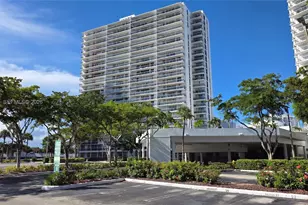 3701 N Country Club Dr, Aventura, FL 33180 - Photo 1