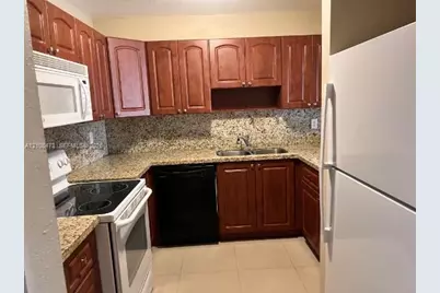 6970 NW 186th St #3-510, Hialeah, FL 33015 - Photo 7