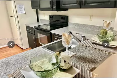 10121 W Sunrise Blvd #204, Plantation, FL 33322 - Photo 19