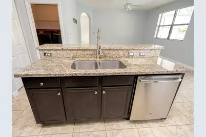 180 NE 26th Ave, Homestead, FL 33033 - Photo 9