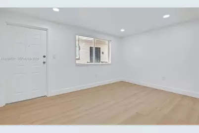 1632 NW 16th Ter #5, Miami, FL 33125 - Photo 13