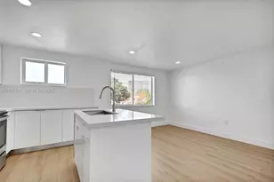 1632 NW 16th Terrace, Miami, FL 33125 - Photo 5
