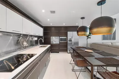 6000 Collins Ave #527, Miami Beach, FL 33140 - Photo 17