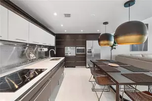 6000 Collins Ave, Miami Beach, FL 33140 - Photo 17