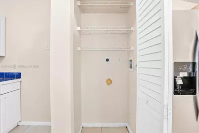 1015 SW 4th Ave #A, Fort Lauderdale, FL 33315 - Photo 11