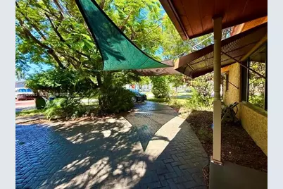 1124 NE 7th St, Hallandale Beach, FL 33009 - Photo 35