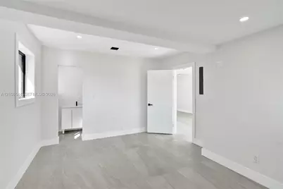 10100 SW 38th Ter, Miami, FL 33165 - Photo 19