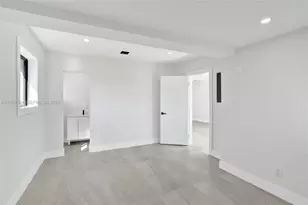 10100 SW 38th Terrace, Miami, FL 33165 - Photo 19
