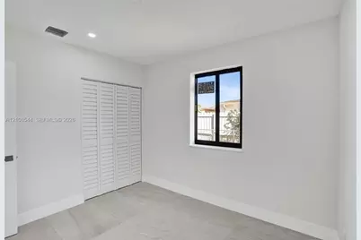 10100 SW 38th Ter, Miami, FL 33165 - Photo 31