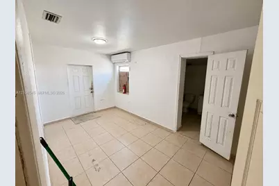 2755 NW 164th Ter, Miami Gardens, FL 33054 - Photo 7