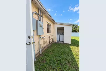 2755 NW 164th Ter, Miami Gardens, FL 33054 - Photo 27