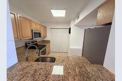 529 E Sheridan St #305, Dania Beach, FL 33004 - Photo 9
