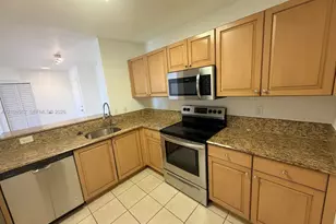 529 E Sheridan St, Dania Beach, FL 33004 - Photo 5