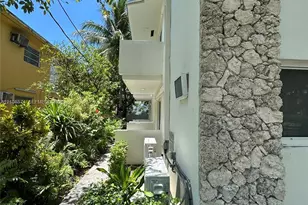 112 SW 11th Ave, Miami, FL 33130 - Photo 3