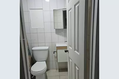 10430 NW 35th Pl #unit 2, Miami, FL 33147 - Photo 11