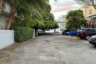 519 SW 2nd St, Miami, FL 33130 - Photo 13