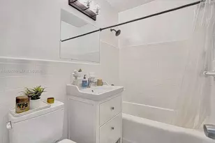 1728 NE 17th Terrace, Fort Lauderdale, FL 33305 - Photo 9