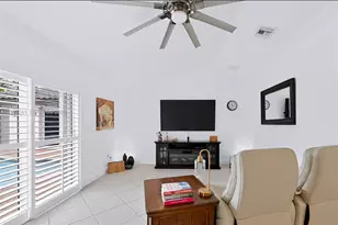 415 SW 200th Terrace, Pembroke Pines, FL 33029 - Photo 11