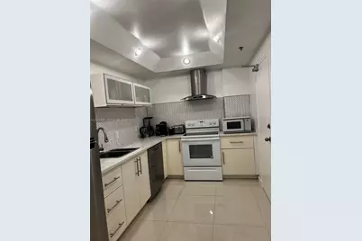 10185 Collins Ave #515, Bal Harbour, FL 33154 - Photo 9
