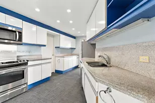 720 NE 69th St, Miami, FL 33138 - Photo 23