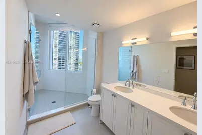 555 NE 34th St #801, Miami, FL 33137 - Photo 11