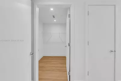 2411 Laguna Circle #2209+DEN, North Miami, FL 33181 - Photo 51