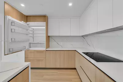 2411 Laguna Circle #2209+DEN, North Miami, FL 33181 - Photo 11