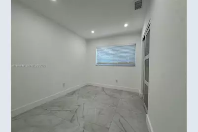 1431 N 14th Way #rear, Hollywood, FL 33020 - Photo 11