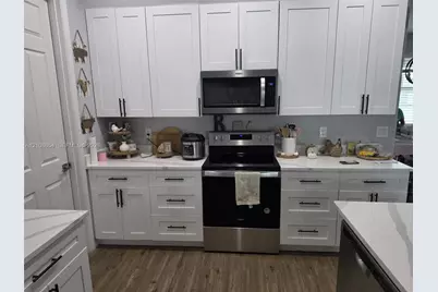 1225 SW 35 Ter., Other City - In The State Of Florida, FL 33914 - Photo 9