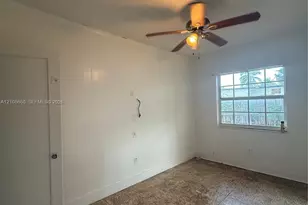 262 NE 111th St, Miami, FL 33161 - Photo 19