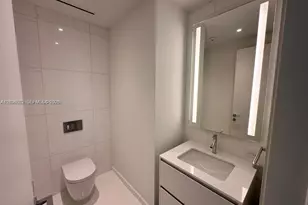 300 Biscayne Blvd, Miami, FL 33131 - Photo 27