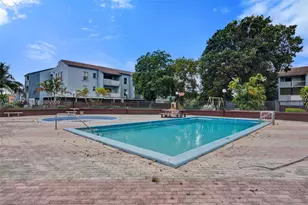 1735 W 60th St, Hialeah, FL 33012 - Photo 25