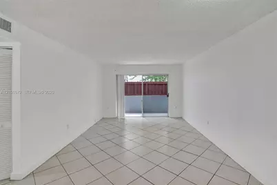 1735 W 60th St #M110, Hialeah, FL 33012 - Photo 11