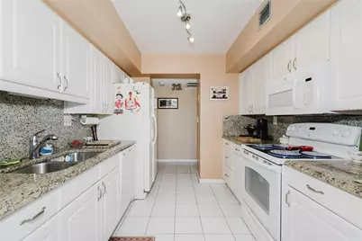 2001 Atlantic Shores Blvd #407, Hallandale Beach, FL 33009 - Photo 11