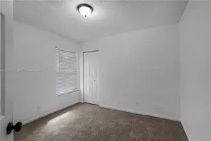 5541 NW 90th Terrace, Sunrise, FL 33351 - Photo 11
