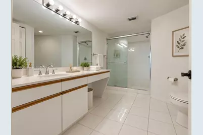 3530 Mystic Pointe Dr #1911, Aventura, FL 33180 - Photo 11