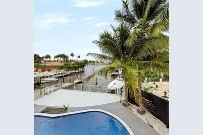 2445 SE 8th St, Pompano Beach, FL 33062 - Photo 3