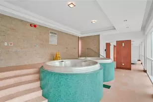 41 SE 5th St, Miami, FL 33131 - Photo 53