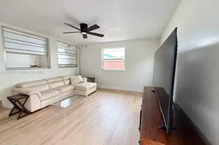 6561 SW 32nd St, Miami, FL 33155 - Photo 7