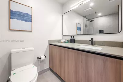 121 NE 5th St #1602, Miami, FL 33132 - Photo 19